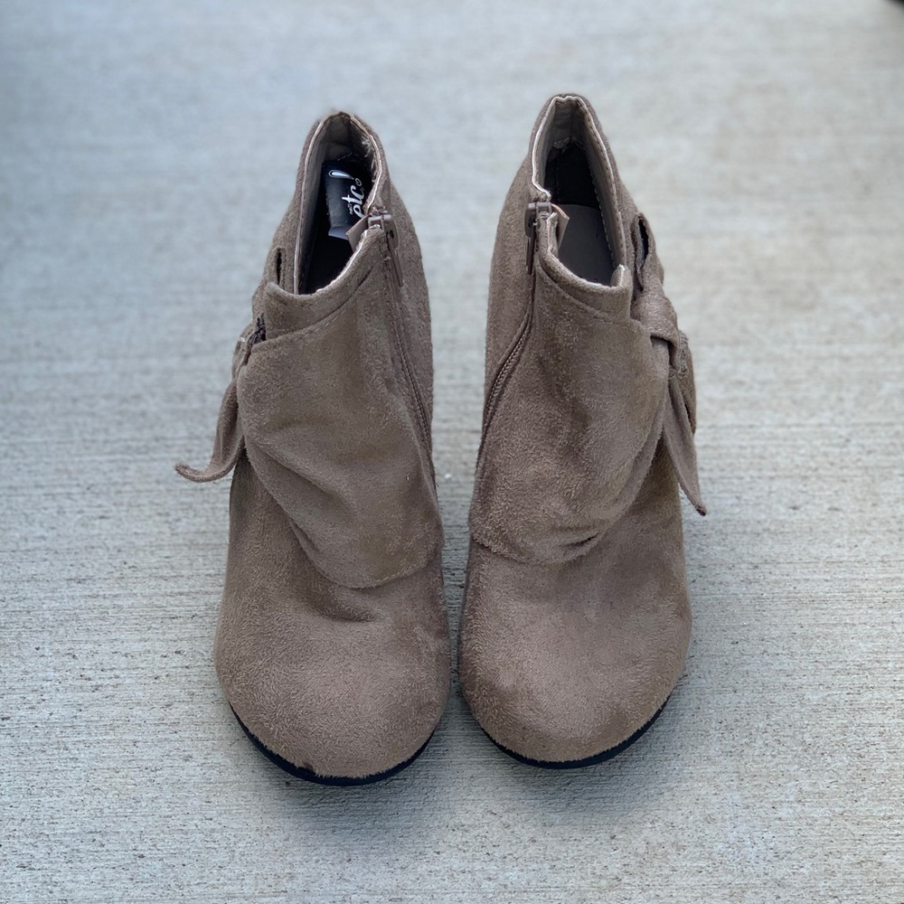 Heeled ankle boots